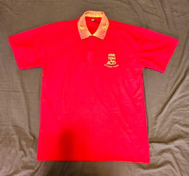 BRAND NEW MEN'S T-SHIRT (X-LARGE - RED)