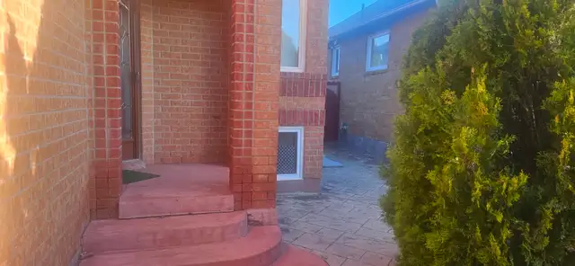 Walkout basement Brampton - Photo 2