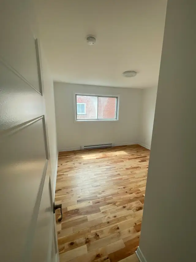 Apartement 4 1/2 à louer- rénové 1ere étage - Photo 8