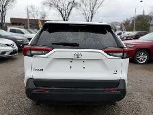 2020 Toyota RAV4 LE - Photo 5