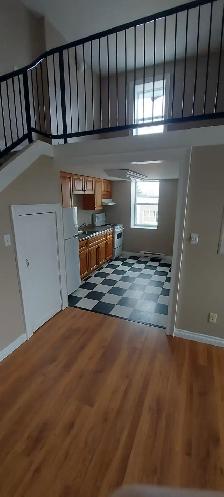 Gravenhurst Stylish 1 bedroom Loft Apartment - Photo 3