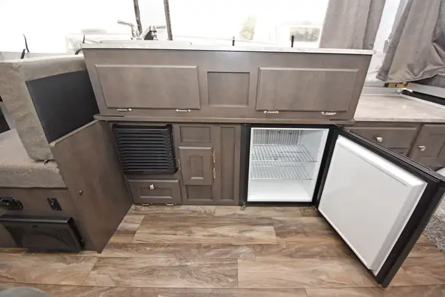 2022 Flagstaff MAC 228LTD Pop-Up Camping Trailer - Photo 7