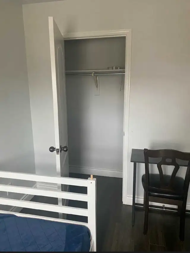 One Furnished Room to Rent in Brampton - Photo 3