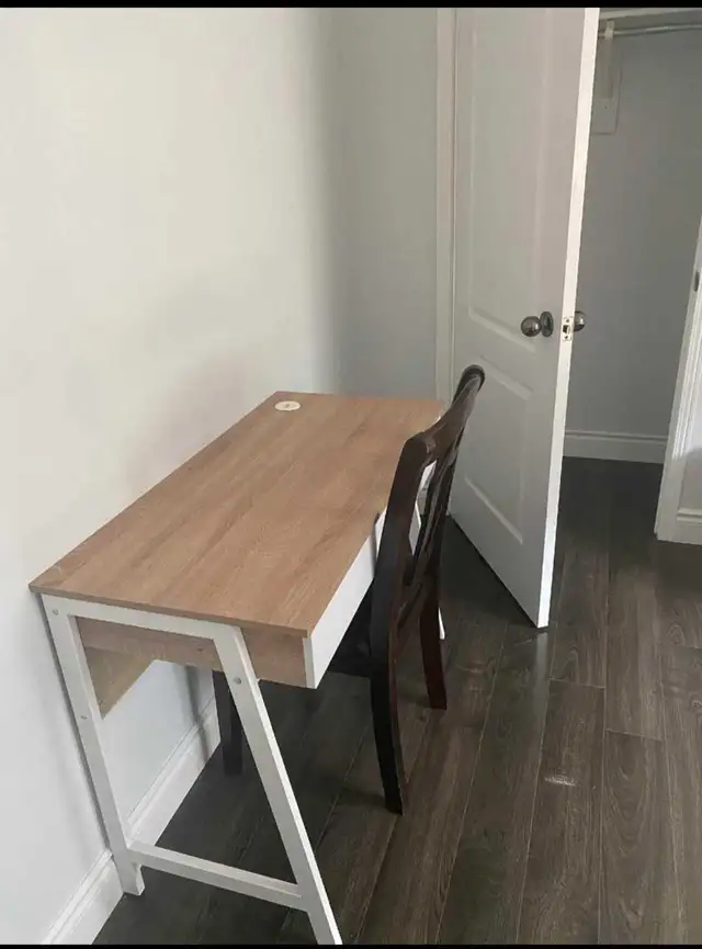 One Private Room to Rent in Dixie and Sandalwood - Photo 3