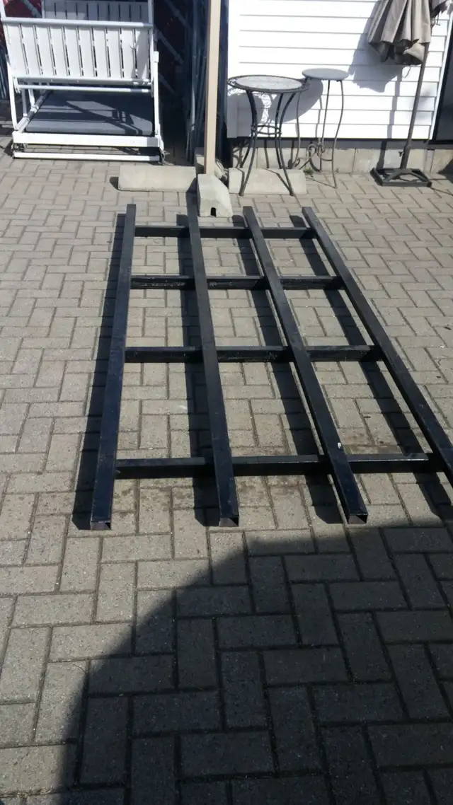 Frames en Métal – Metal Frames