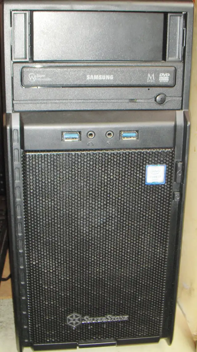 4th Gen 4.0GHz i7 4790s Quad  32 Gigs Ram M.2 SSD GTX750ti