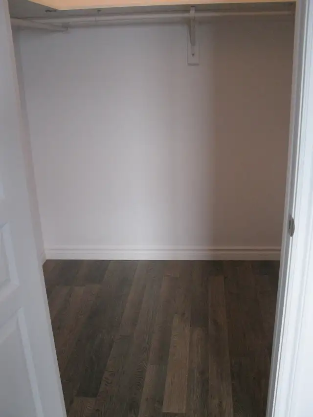 GRAND 5 1/2 À LOUER POUR 1ER JUILLET - Photo 9