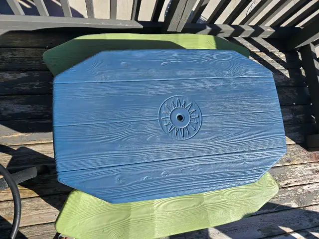 little tikes picnic table with umbrella - Photo 2