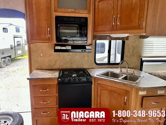 2008 KEYSTONE COUGAR 311RLS Fifth Wheel - Photo 12