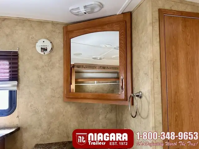 2008 KEYSTONE COUGAR 311RLS Fifth Wheel - Photo 22