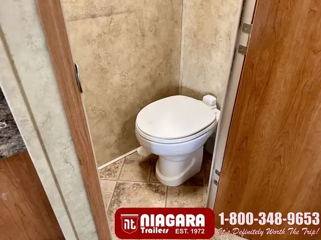 2008 KEYSTONE COUGAR 311RLS Fifth Wheel - Photo 26