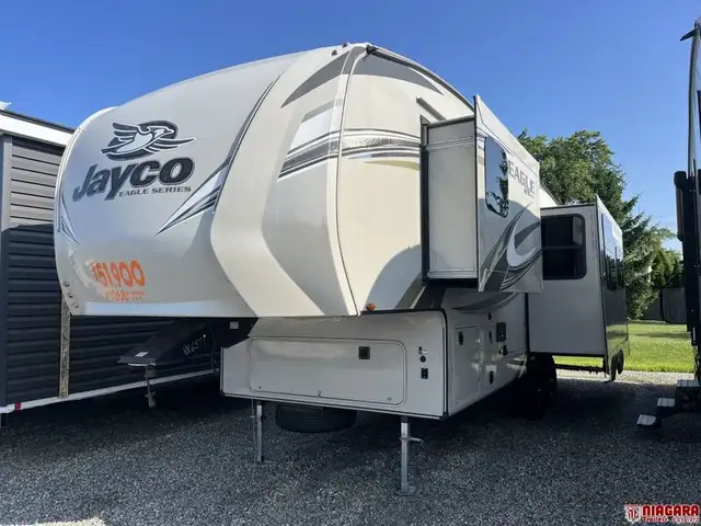 2018 JAYCO EAGLE 26.5RLDS Fifth Wheel - Photo 2