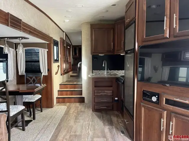 2018 JAYCO EAGLE 26.5RLDS Fifth Wheel - Photo 6