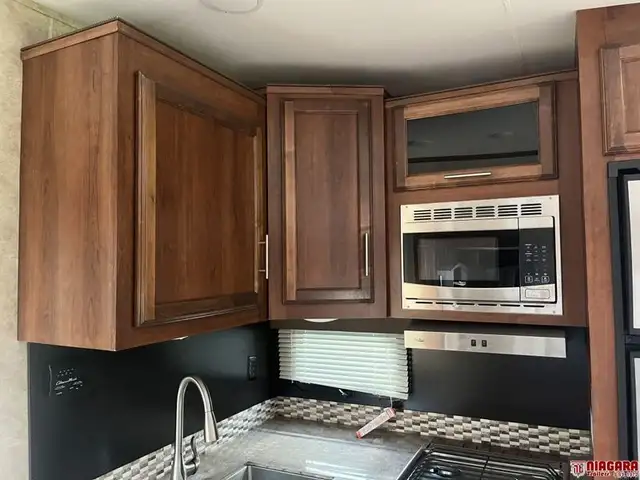 2018 JAYCO EAGLE 26.5RLDS Fifth Wheel - Photo 9