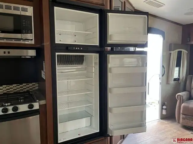 2018 JAYCO EAGLE 26.5RLDS Fifth Wheel - Photo 14