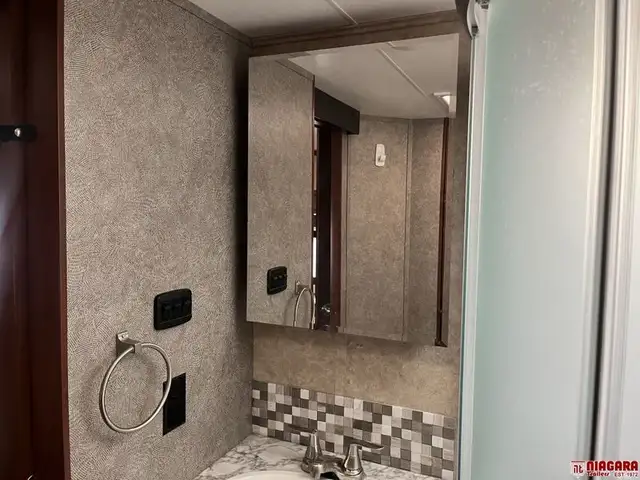 2018 JAYCO EAGLE 26.5RLDS Fifth Wheel - Photo 22