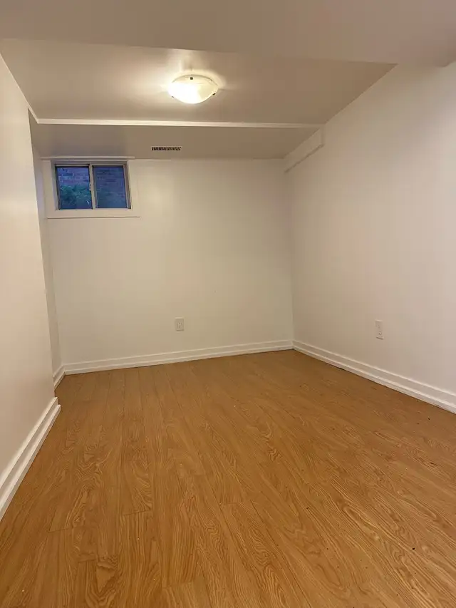 Room for Rent - Photo 2