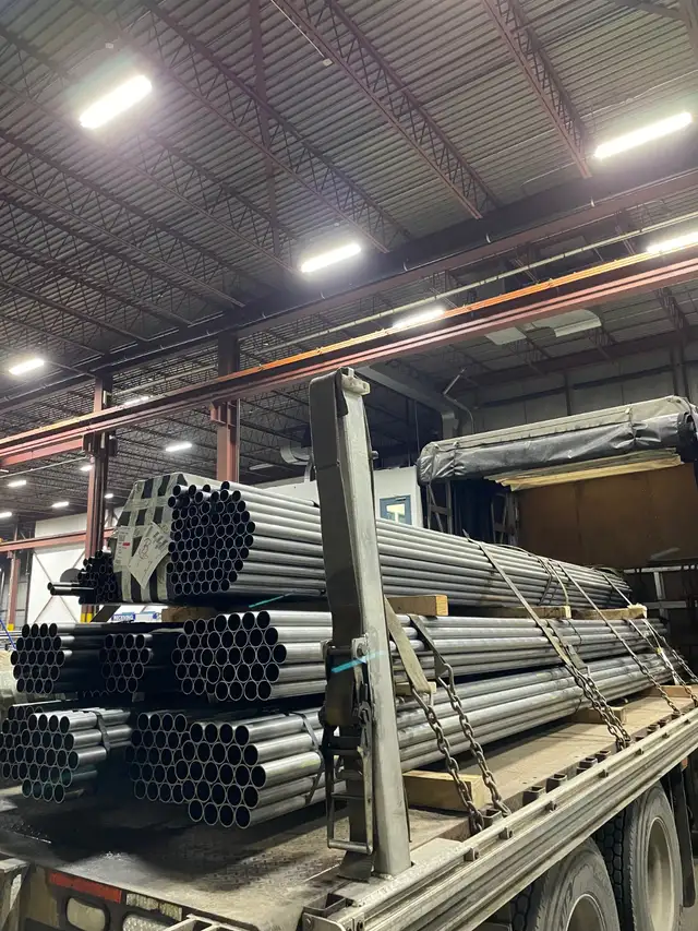 FLATBED & MOFFETT DELIVERY SERVICES - Photo 7