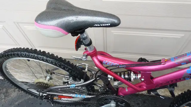 Avigo Girls Bicycle - Photo 4