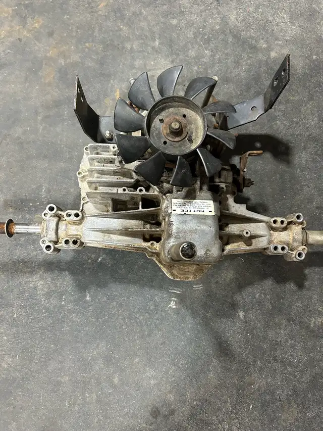 Hydrostatic Lawn Tractor Transmission for AYP models - Photo 2