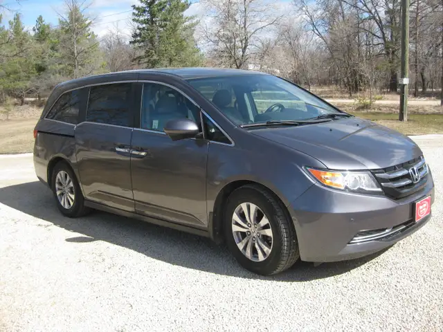 2015 Honda Odyssey EX-L ........ 2 0WNERS ONLY - Photo 3