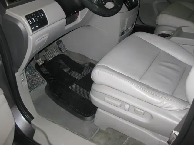 2015 Honda Odyssey EX-L ........ 2 0WNERS ONLY - Photo 8