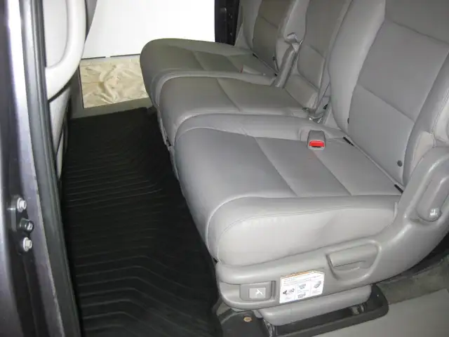 2015 Honda Odyssey EX-L ........ 2 0WNERS ONLY - Photo 10