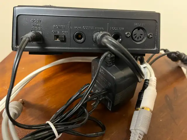 Zoom Fire-15 modeling amplifier and MRT 3b Micro Rhythm Track - Photo 4