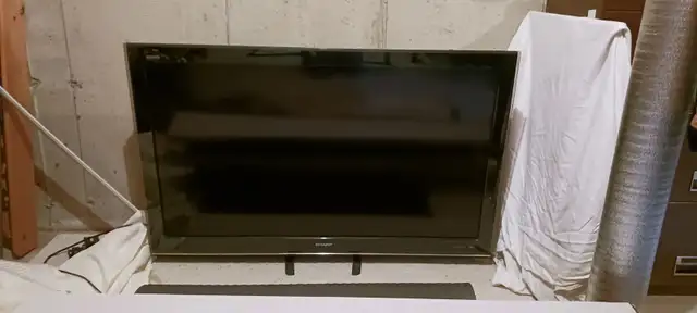 Sharp Aquos Flatscreen TV