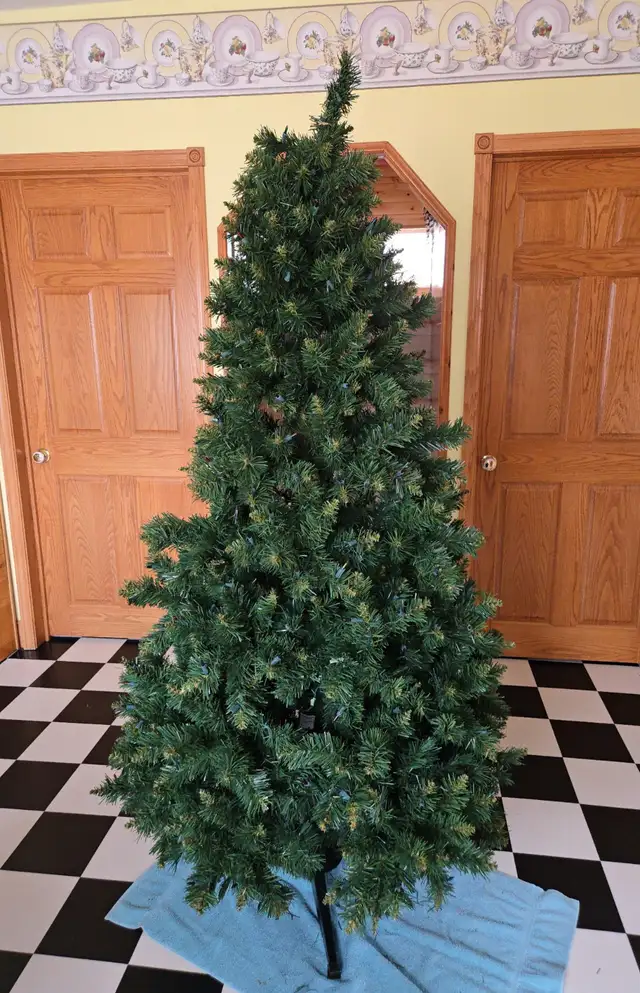 Christmas Tree 7.5'