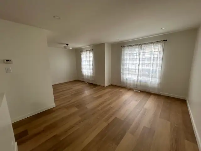 large 3 bedroom home for rent - Photo 2