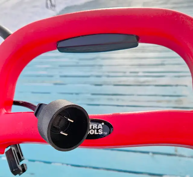 Snowblower - Photo 7