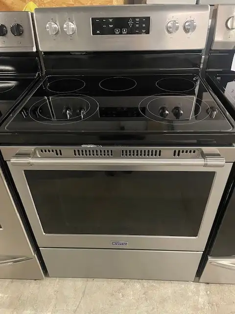 Cuisinière stainless vitrocéramique convection Maytag