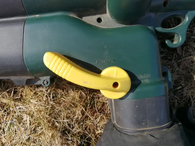 Leaf Blower/Vacuum/Mulcher - Photo 4