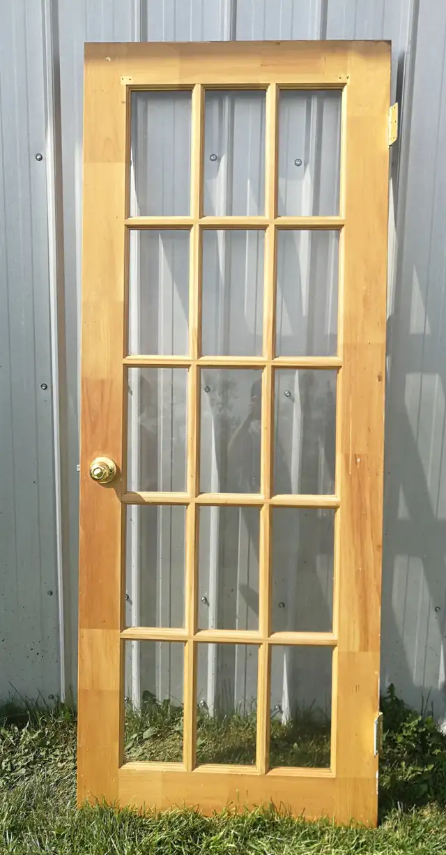 Interior and Exterior Doors - Photo 2