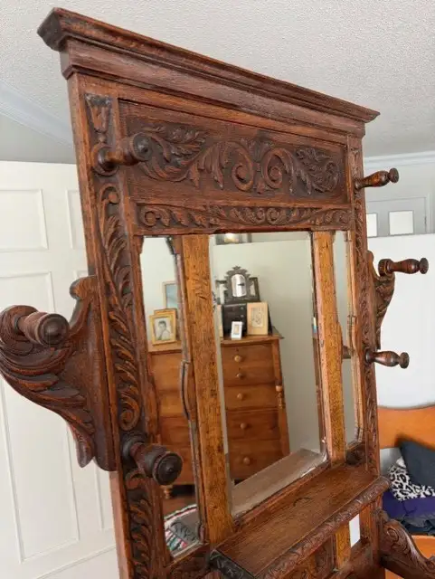 Antique Hall Stand and China Cabinet For sale - Photo 2