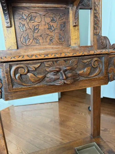 Antique Hall Stand and China Cabinet For sale - Photo 4