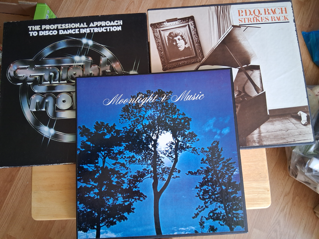 ECLECTIC BOX SET COLLECTIONS OF LPS - Photo 3