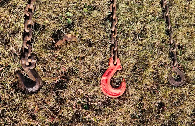 Towing Chains - Photo 2