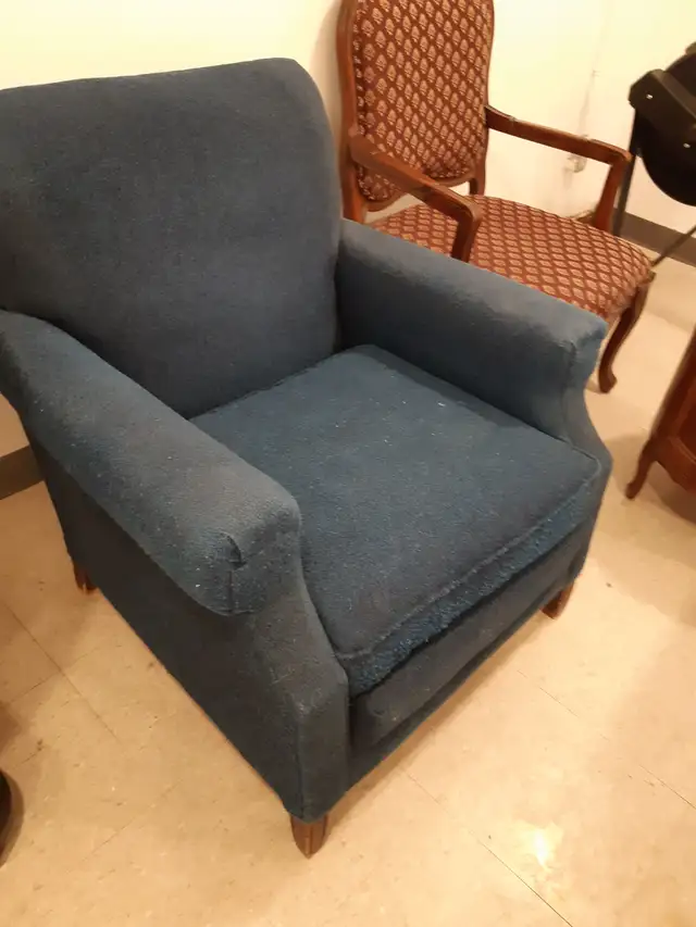 Free Love seat and chair