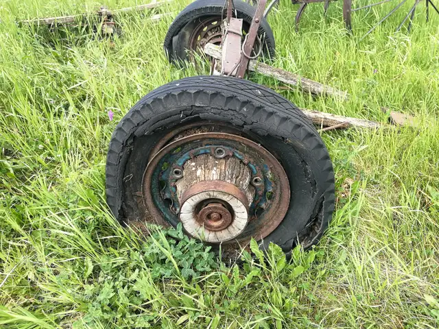 Wagon Wood Axle - Photo 3