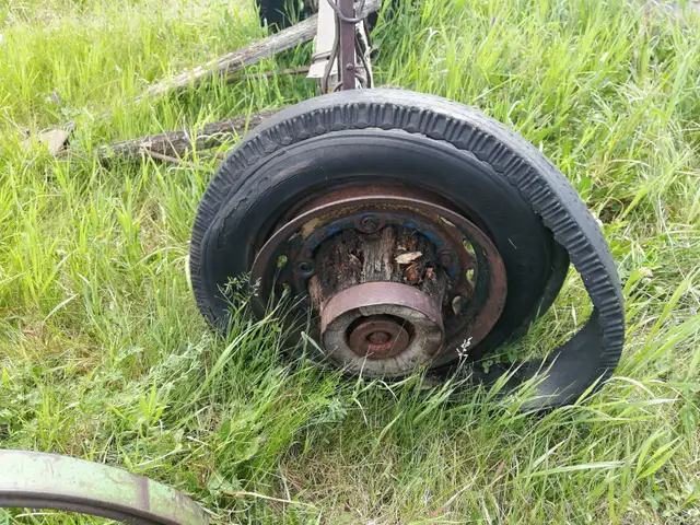 Wagon Wood Axle - Photo 4