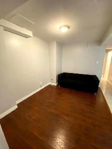 Walkout Basement  Heartland, Brittania/Brookhaven, Mississauga - Photo 6
