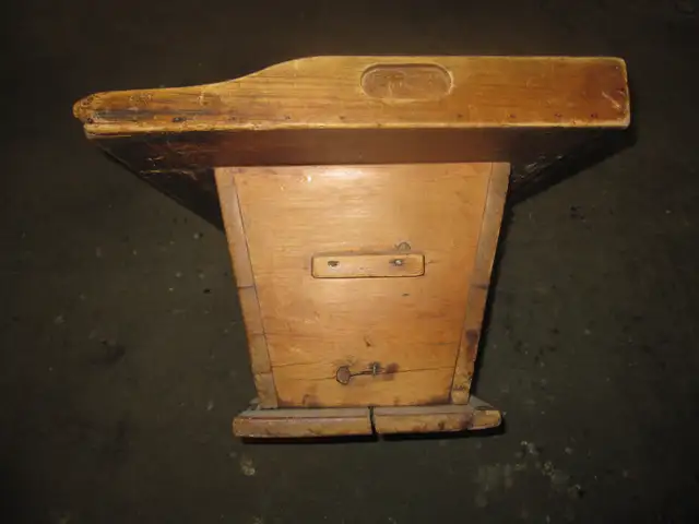 VERY OLD ORIGINAL BAKERS TABLE DOUGH BOARD 4 MAKING BREAD - Photo 3