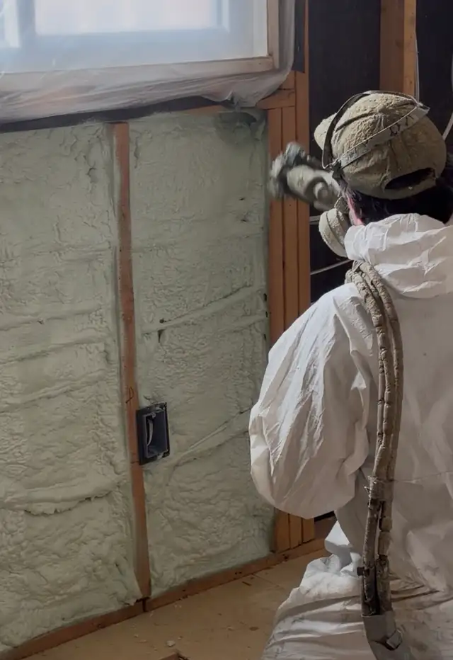 Spray Foam /Insulation - Photo 5