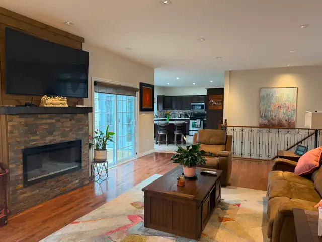 Beautiful Home in Callander just steps from North Bay - Photo 4