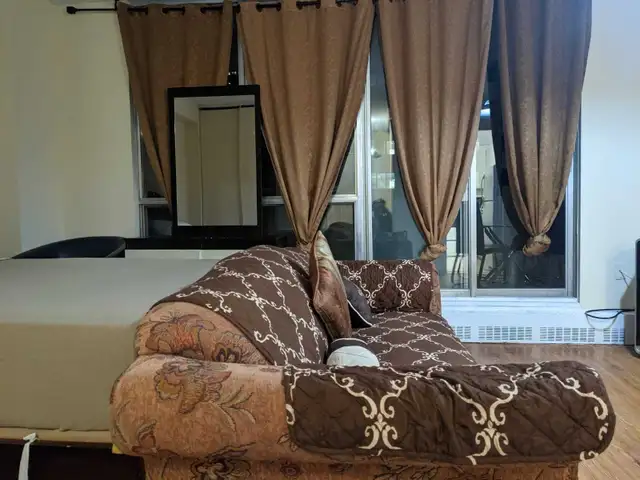 FURNISHED apartments in Toronto. No long term lease required.