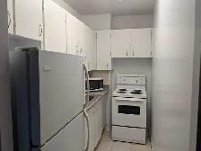 FURNISHED apartments in Toronto. No long term lease required. - Photo 4
