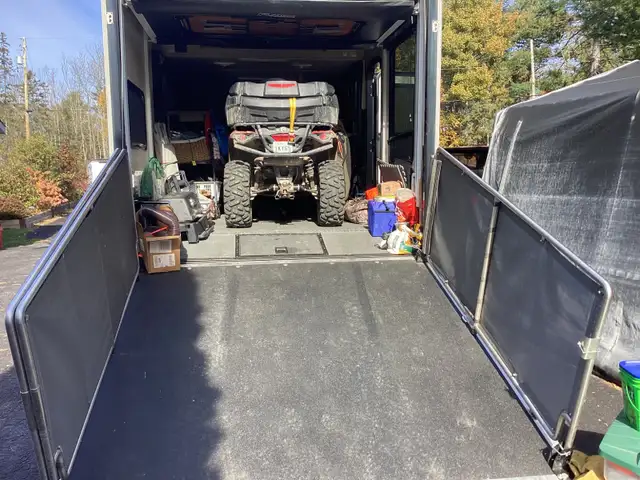 Toy Hauler Fuzion Fifth Wheel 2011 - Photo 7