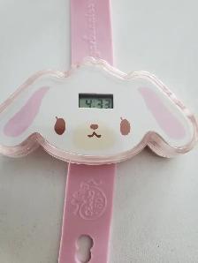 MONTRE NEUVE ENFANT SUGARBONNIES QUI FONCTIONNE PARFAIT:  $15.00